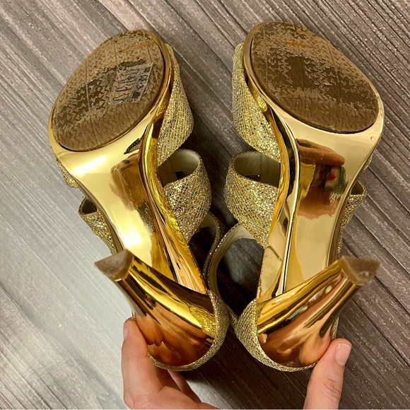 Michael Michael Kors gold Berkeley t strap heel - Picture 4 of 5